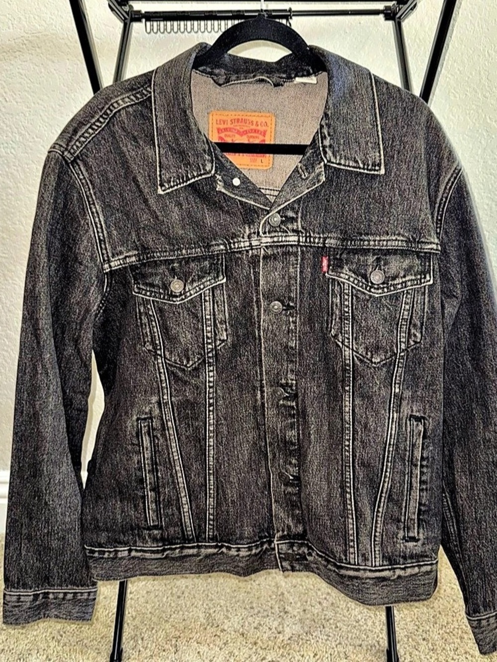 Levi's Washed Black Denim Trucker Jacket Mens Large Red Tab Jean Jacket